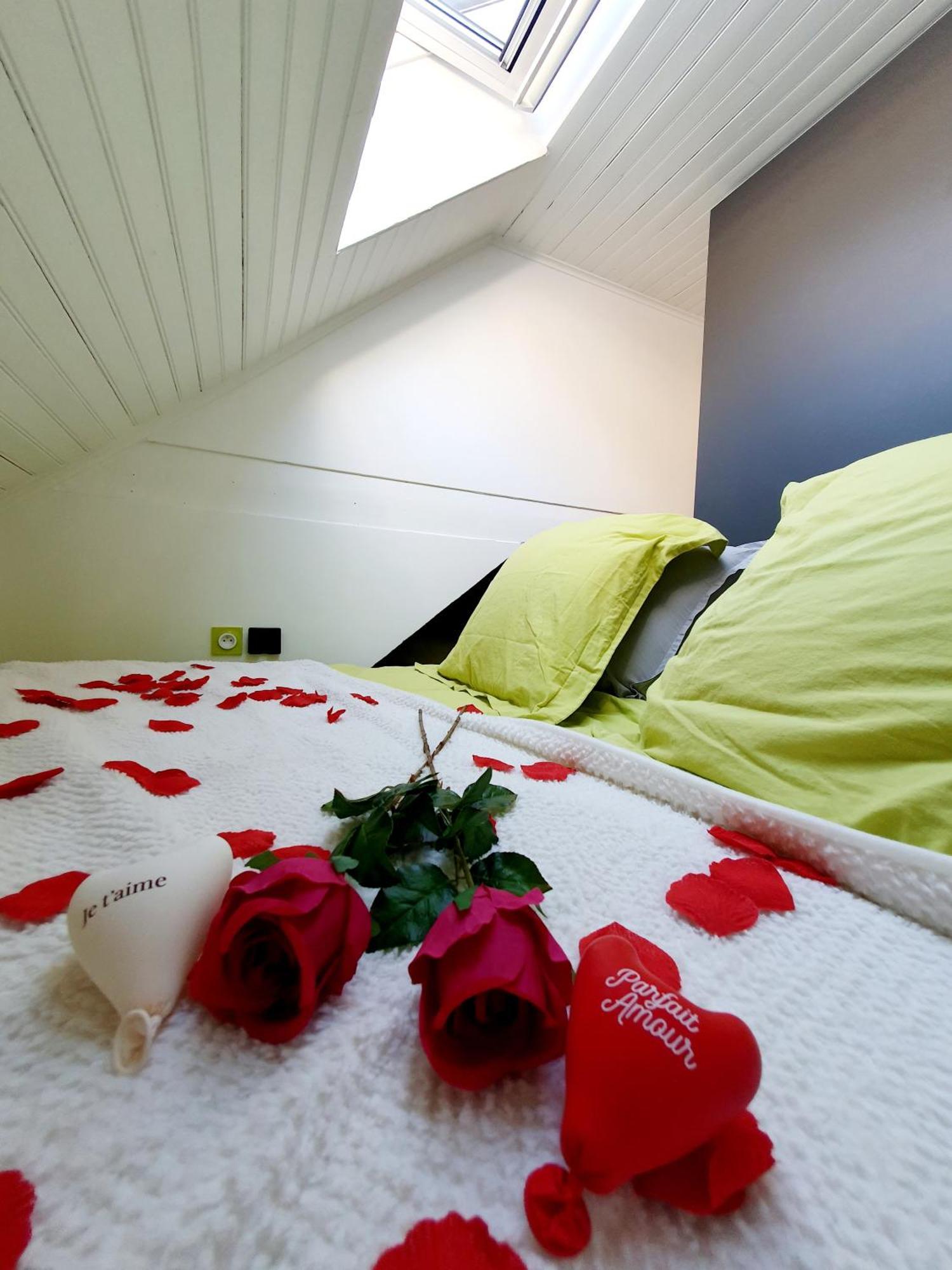 Bienvenue Dans Le Chartreuse 2 A 6 Couchages Apartment Cholonge ภายนอก รูปภาพ